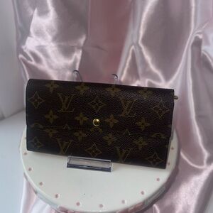 Louis Vuitton 2008 Monogram Pattern Sarah Wallet